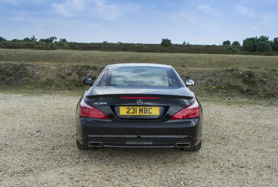  Mercedes-Benz SL400 2014 года  (UK) (фото 13 из 31)